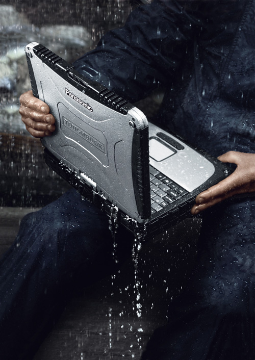 CLEVO - Toughbook FZ55-MK1 HD - Getac, Durabook, Toughbook. Portables incassables, étanches, très solides, résistants aux chocs, eau et poussière